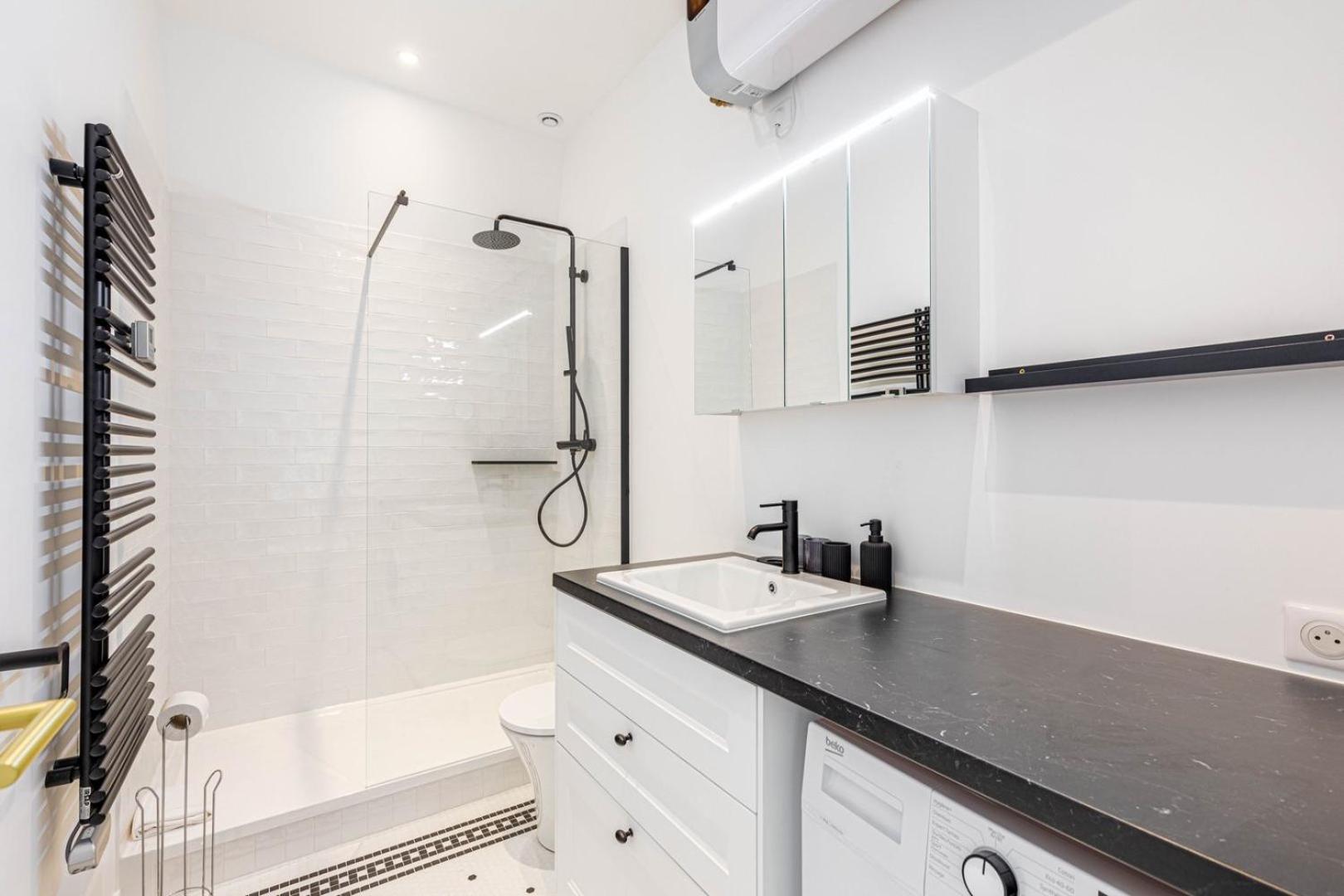 Guestready - Apt Moderne - Direct Champs Elysees Apartment Clichy Luaran gambar