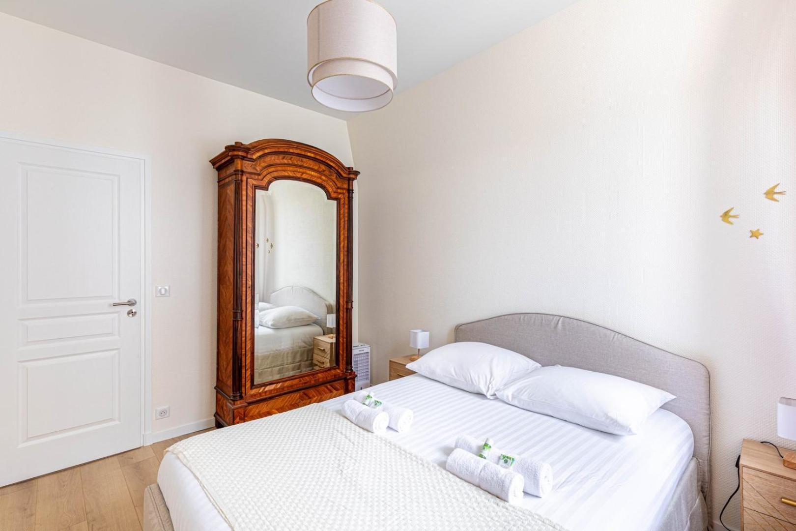 Guestready - Apt Moderne - Direct Champs Elysees Apartment Clichy Luaran gambar